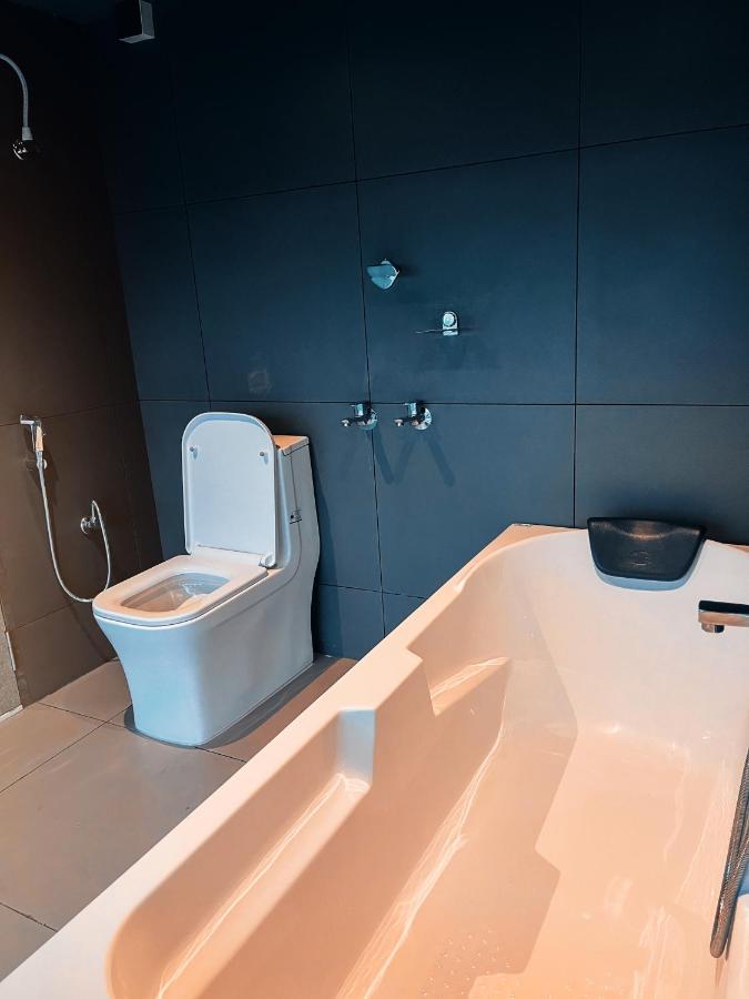 Bbc Luxury Apartments Perintalmanna Esterno foto