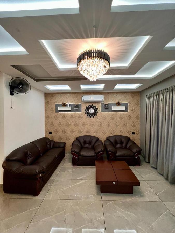 Bbc Luxury Apartments Perintalmanna Esterno foto