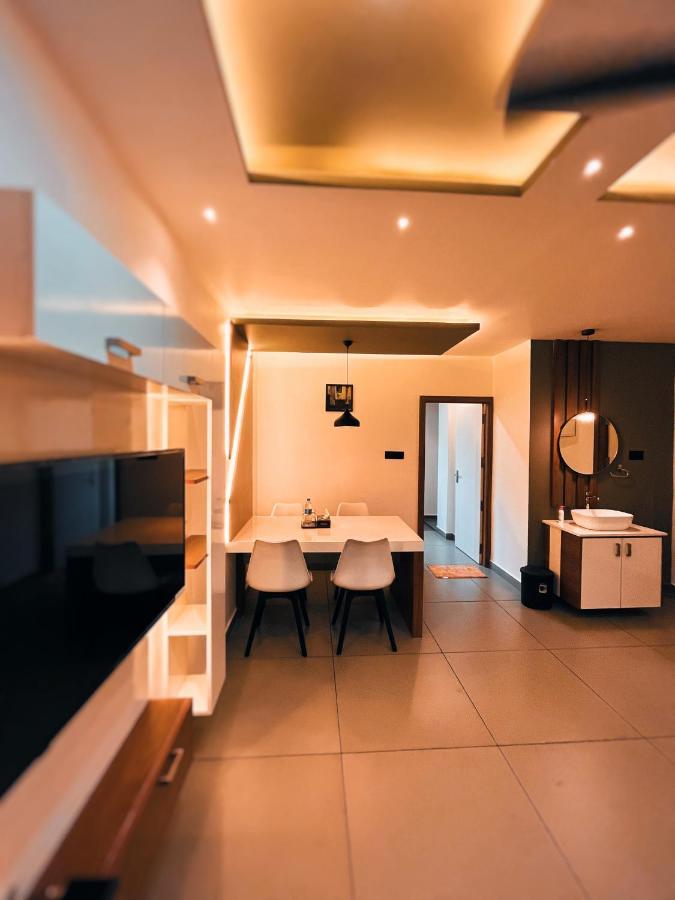 Bbc Luxury Apartments Perintalmanna Esterno foto
