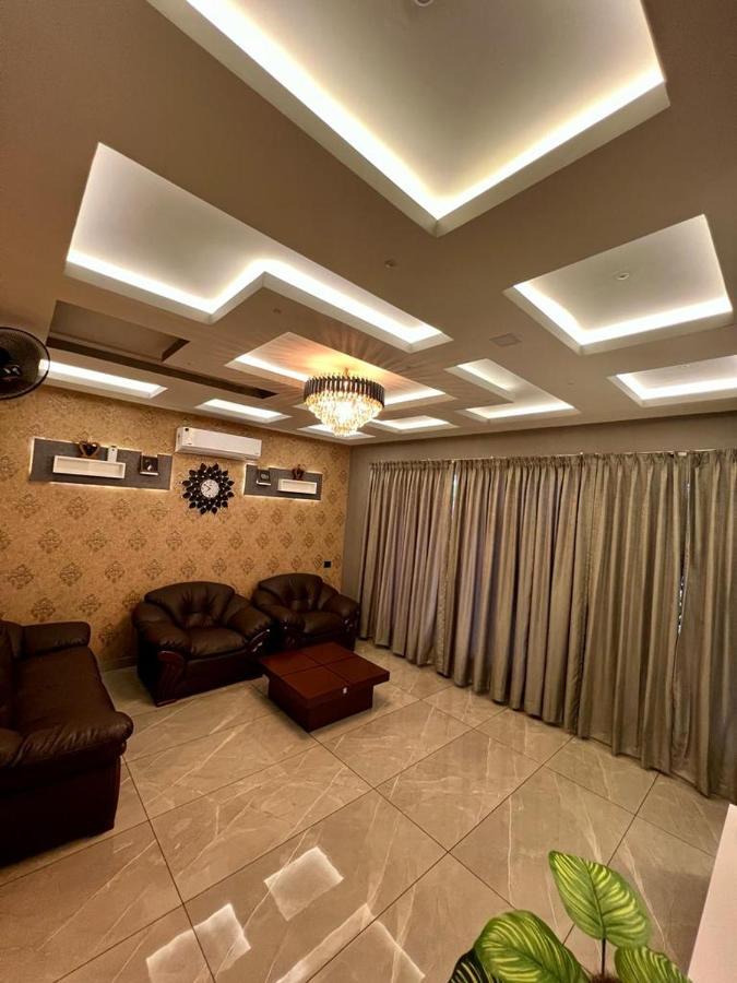 Bbc Luxury Apartments Perintalmanna Esterno foto