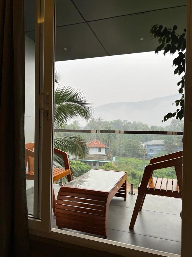 Bbc Luxury Apartments Perintalmanna Esterno foto