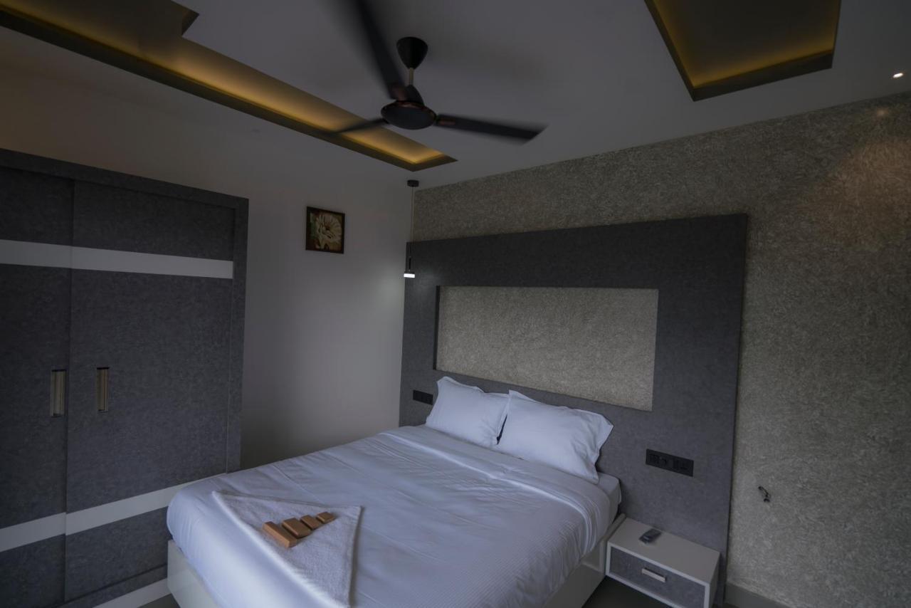 Bbc Luxury Apartments Perintalmanna Esterno foto