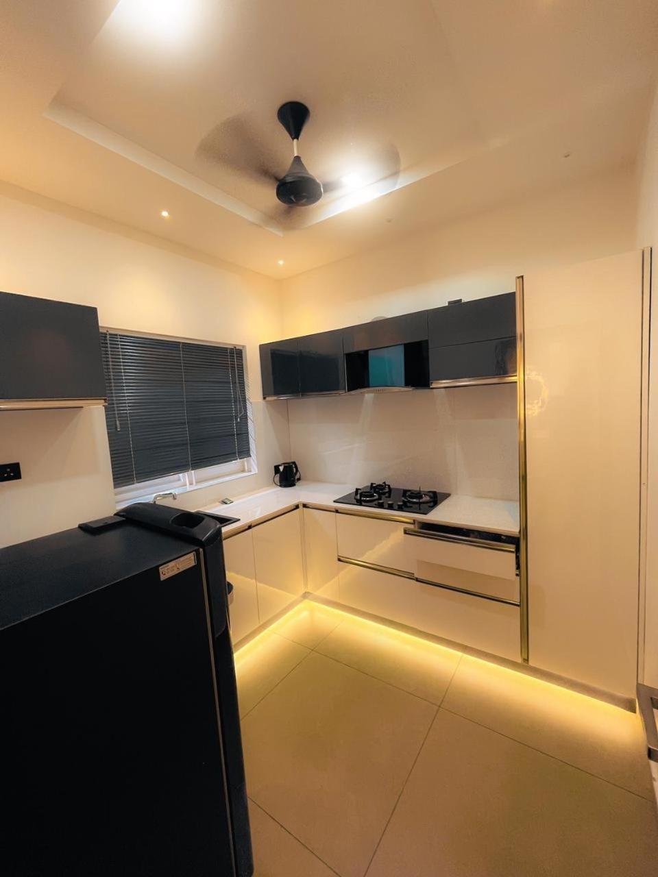 Bbc Luxury Apartments Perintalmanna Esterno foto